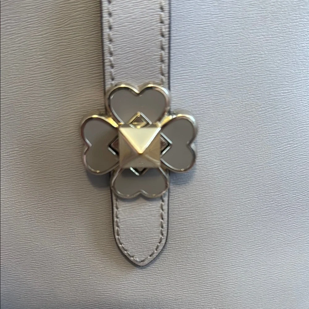 kate spade gray leather tote with gold clover detail